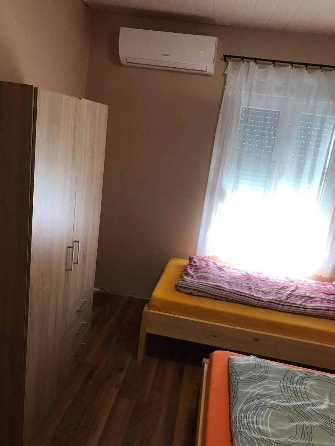 Tahiti Apartman Apartment Hajduszoboszlo Bagian luar foto