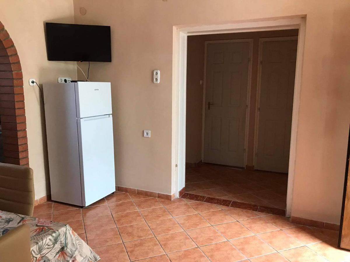 Tahiti Apartman Apartment Hajduszoboszlo Bagian luar foto
