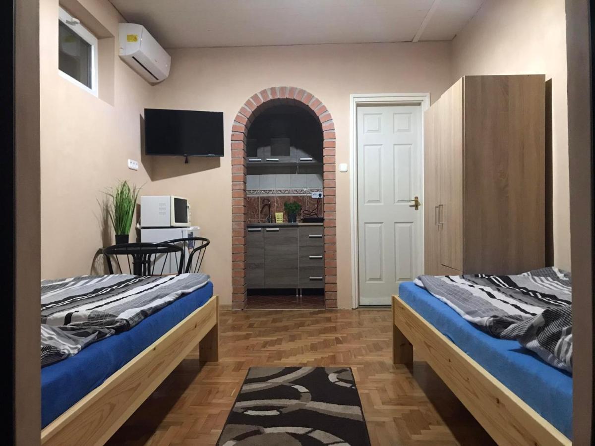 Tahiti Apartman Apartment Hajduszoboszlo Bagian luar foto