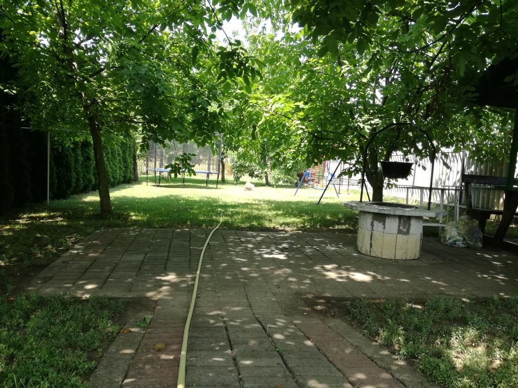 Tahiti Apartman Apartment Hajduszoboszlo Bagian luar foto